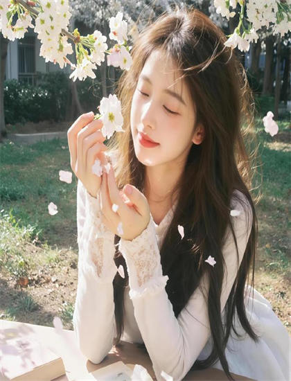 带你走进零落期如许的幕后世界：的创作历程与幕后花絮 了解优秀作品的创作秘密