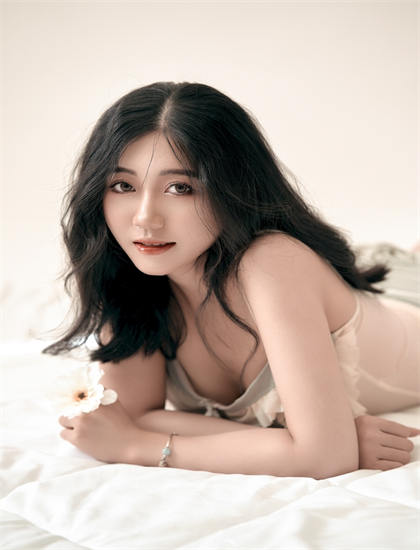 专业情色片评论：迷你世界下矿记的技术创新与艺术成就 ——深入探索情色片的艺术世界