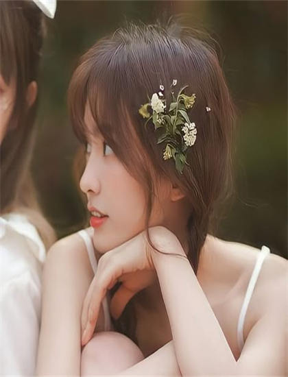 文化研究：《革命军中马前卒》如何展现细节的精心设计与隐藏寓意 探索文化表达的多种形式